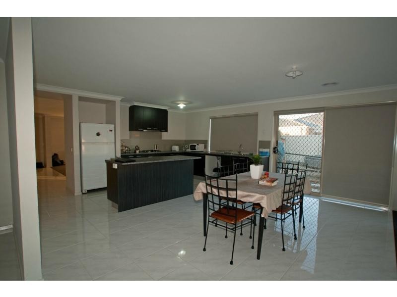 18 O’Neill Court, Epsom VIC 3551