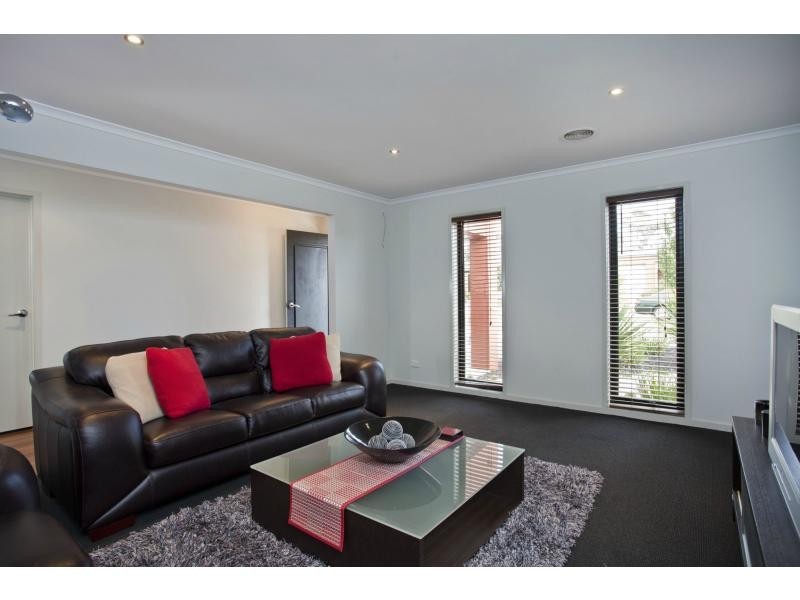 67 Bassett Drive, Strathfieldsaye VIC 3551