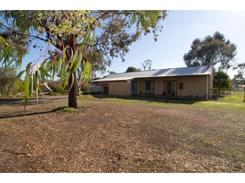 L1  20 Viola Road, Huntly VIC 3551