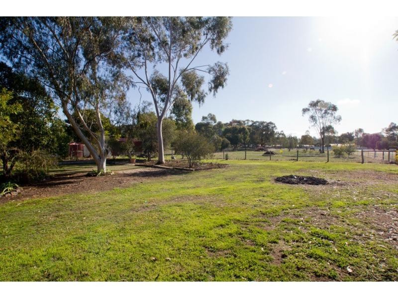 L1  20 Viola Road, Huntly VIC 3551