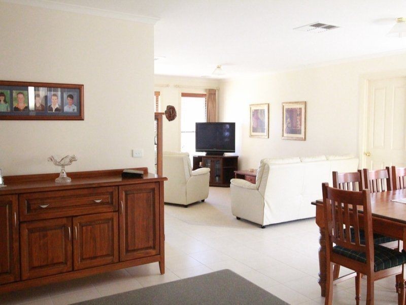15 Clarke Street, Kennington VIC 3550