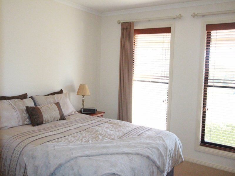 15 Clarke Street, Kennington VIC 3550