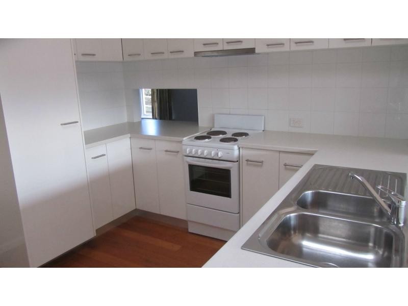 11 Steane Street, Kennington VIC 3550