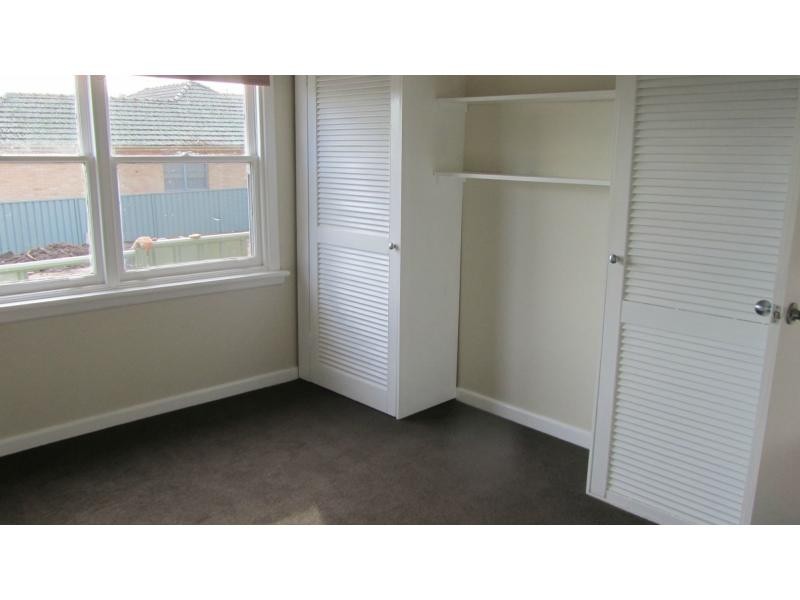 11 Steane Street, Kennington VIC 3550