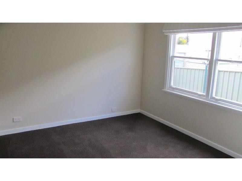 11 Steane Street, Kennington VIC 3550