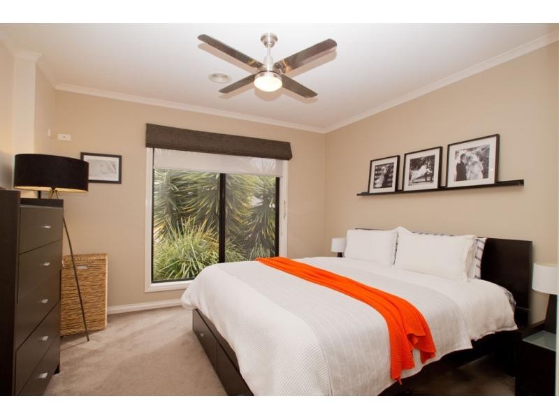 6 Greenfield Drive, Epsom VIC 3551
