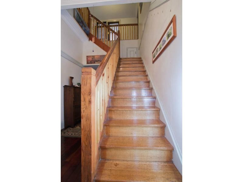 58 Carpenter Street, Quarry Hill VIC 3550