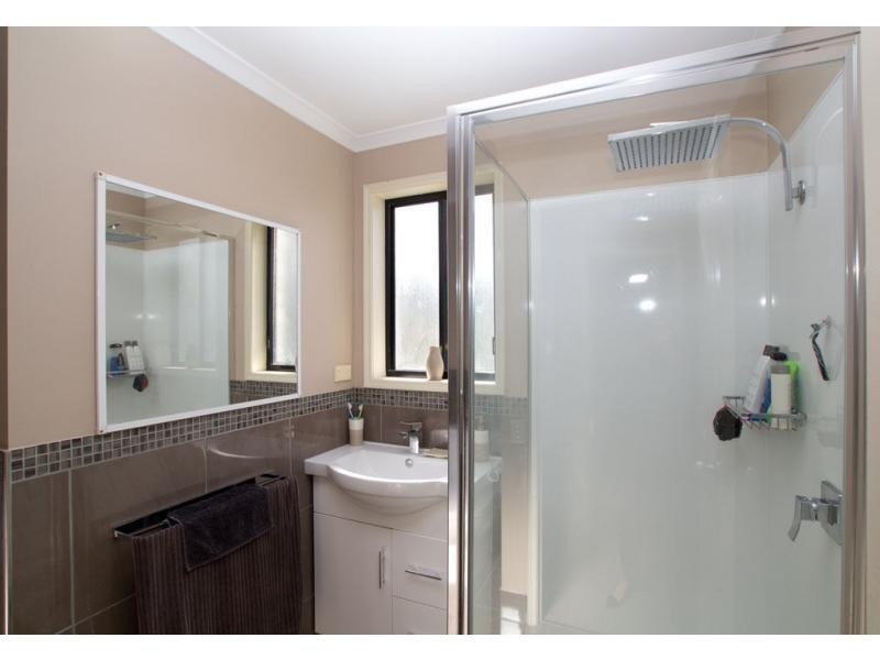 Flora Hill VIC 3550