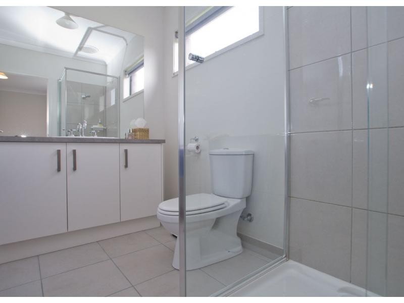 2 Peninsula Drive, Eaglehawk VIC 3556