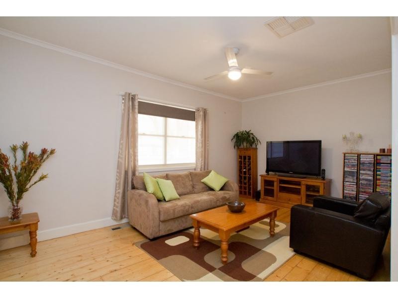 26 Maple Street, Golden Square VIC 3555