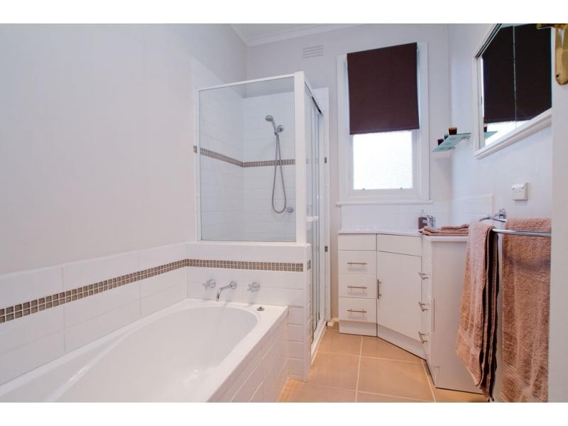 26 Maple Street, Golden Square VIC 3555