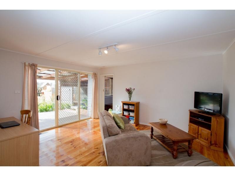 26 Maple Street, Golden Square VIC 3555