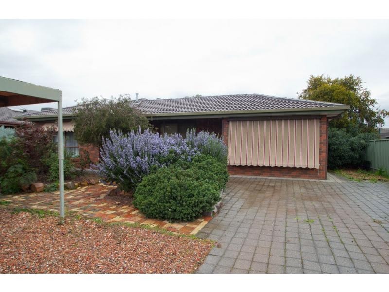 10 Orlando Street, Eaglehawk VIC 3556