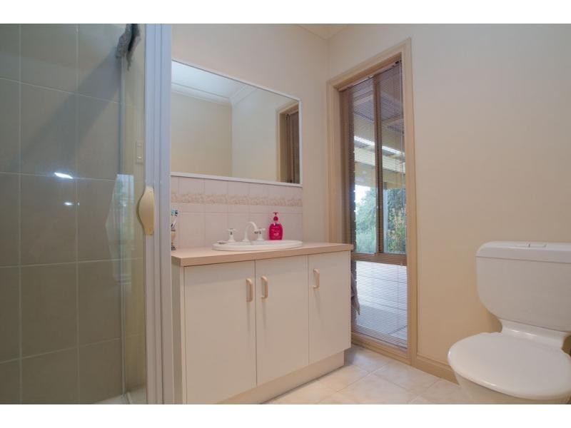 6 Irkara Drive, Kennington VIC 3550