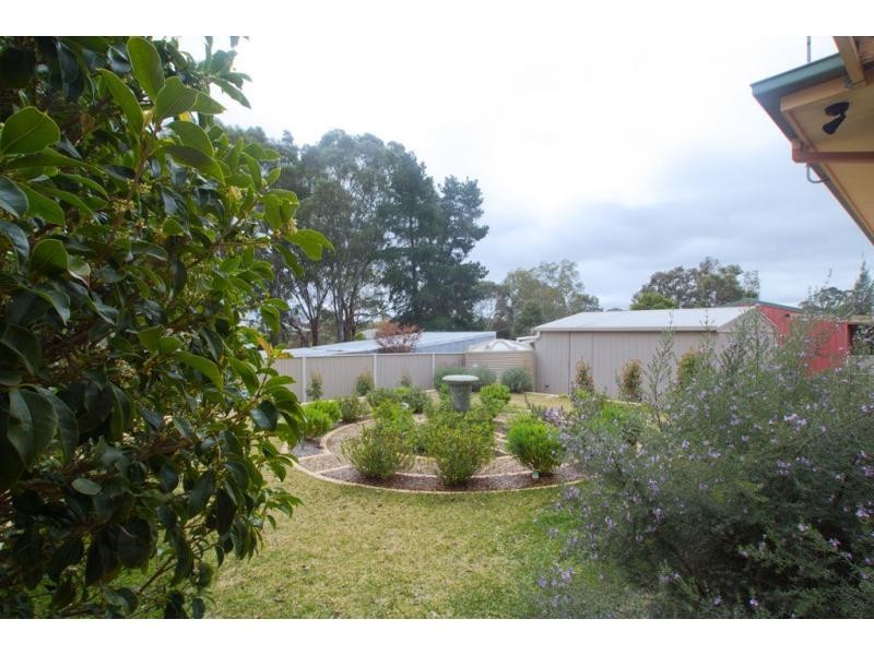 6 Irkara Drive, Kennington VIC 3550