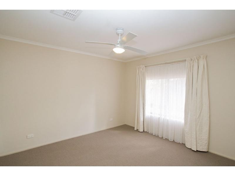 25 Robertson Street, Epsom VIC 3551