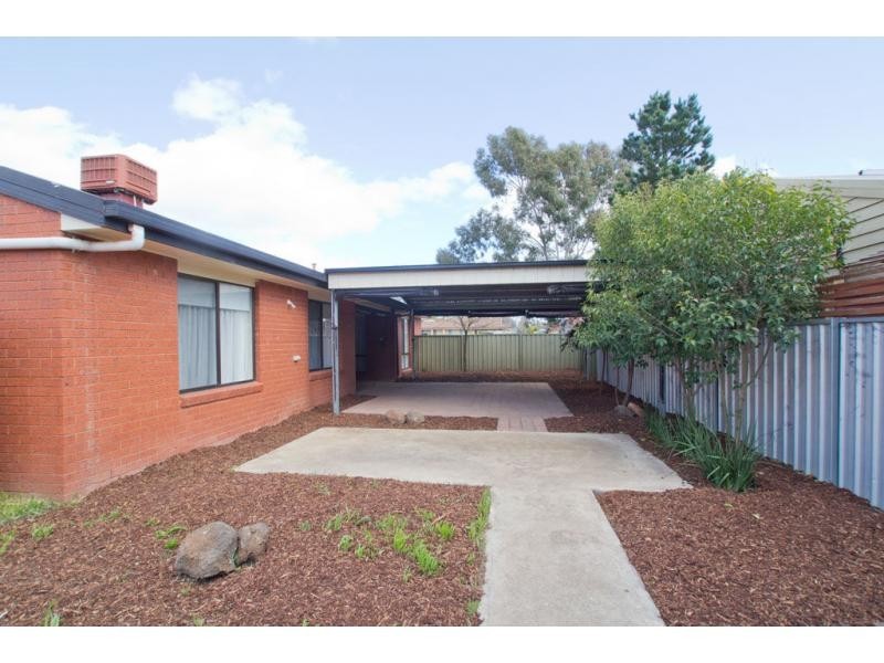 25 Robertson Street, Epsom VIC 3551