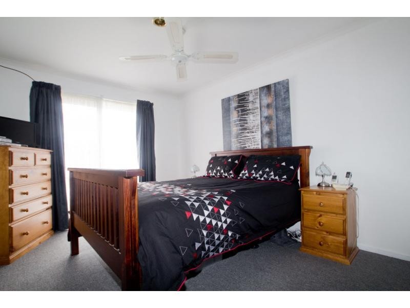 22 Arblaster Street, California Gully VIC 3556