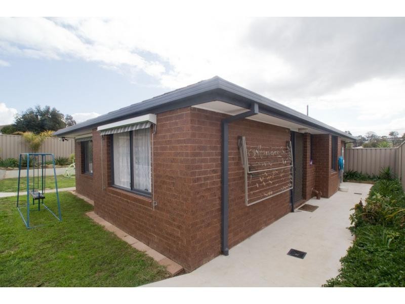 22 Arblaster Street, California Gully VIC 3556