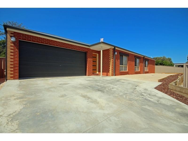 219A Allingham Street, Kangaroo Flat VIC 3555