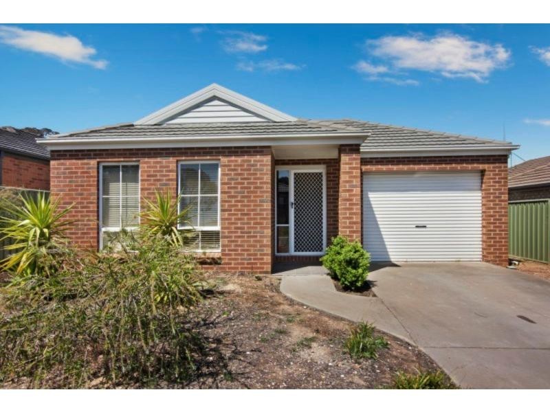 9 Vista Street, Eaglehawk VIC 3556