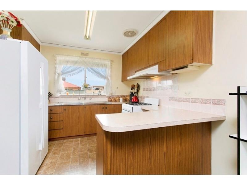 7 Wallaby Avenue, Kangaroo Flat VIC 3555