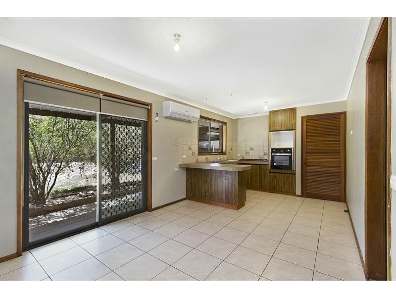 6 Clee Crescent, Strathdale VIC 3550