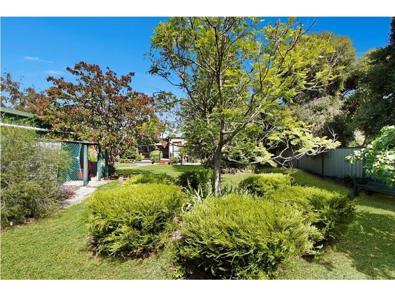 330 Station Street, Epsom VIC 3551
