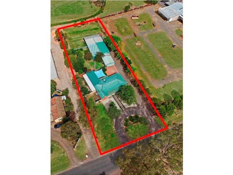 330 Station Street, Epsom VIC 3551