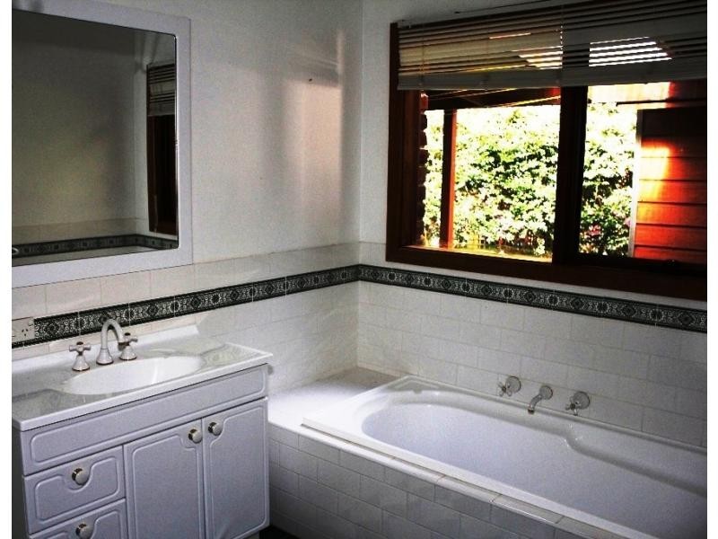 52 Garland Road, Bundanoon NSW 2578