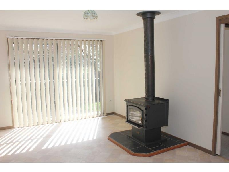 11 Amy Street, Bundanoon NSW 2578