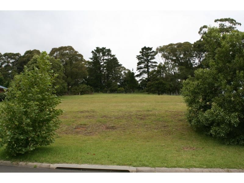 11 Bromhall Road, Bundanoon NSW 2578