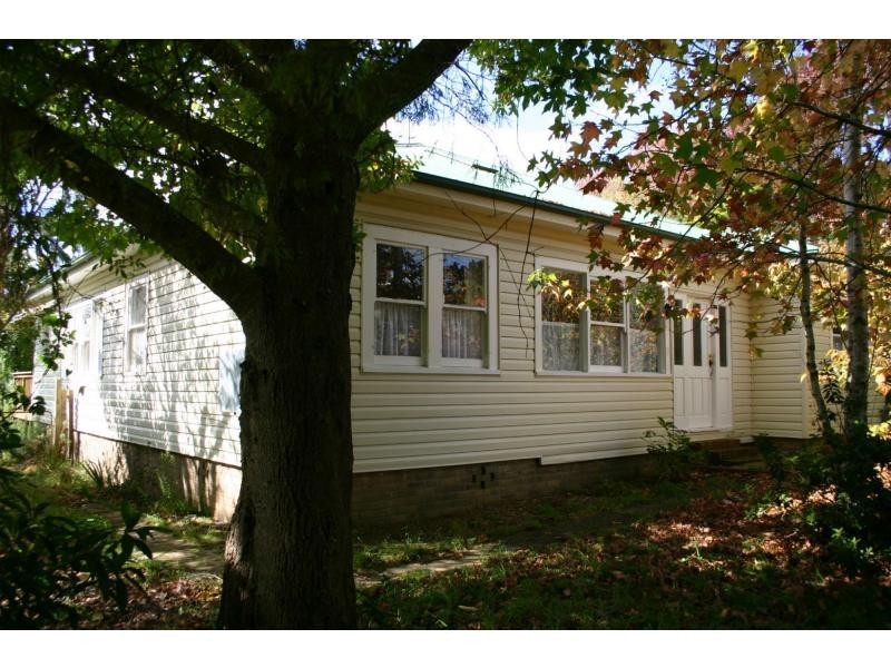 8 Rosenthal Avenue, Bundanoon NSW 2578