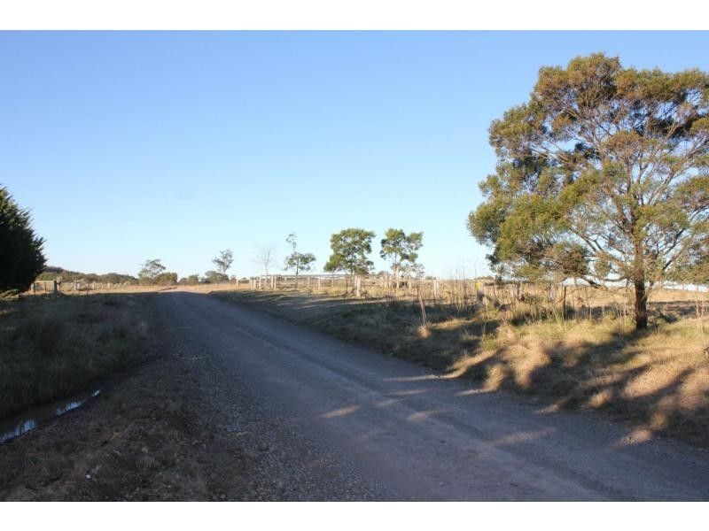 1404 Caoura Road, Tallong NSW 2579
