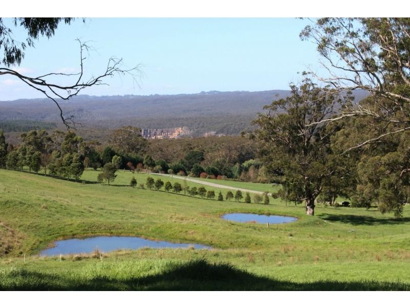 4 Evelyn Avenue, Bundanoon NSW 2578