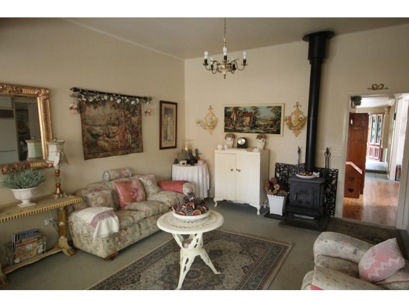 33-35 Railway Avenue, Bundanoon NSW 2578