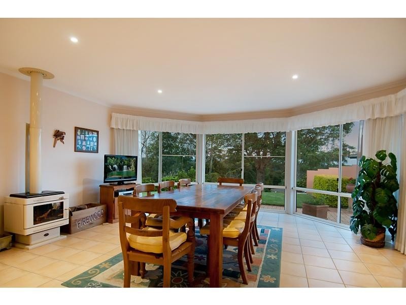 28 Rainbow Park Drive, Mapleton QLD 4560