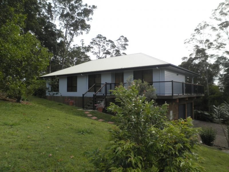 27 Leigha Place, Kureelpa QLD 4560