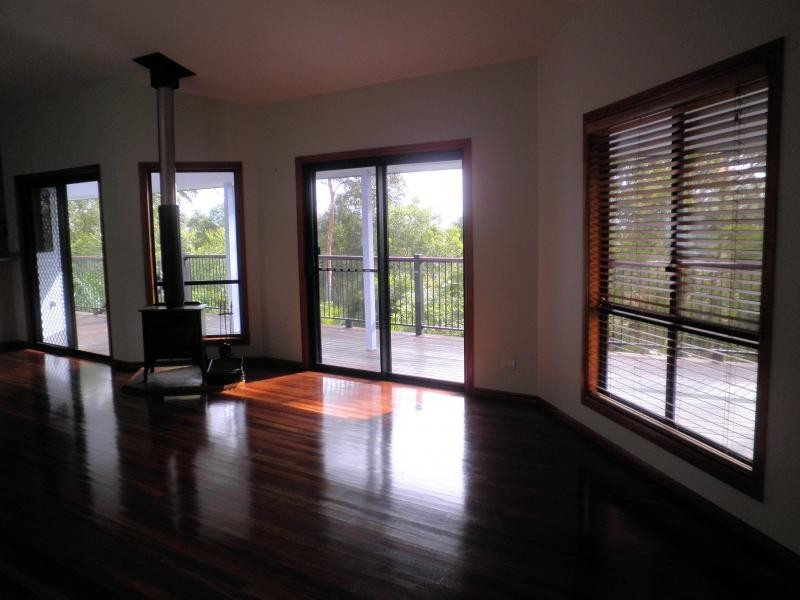 27 Leigha Place, Kureelpa QLD 4560