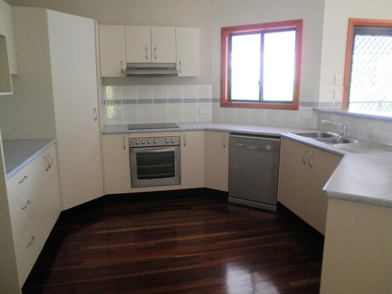27 Leigha Place, Kureelpa QLD 4560