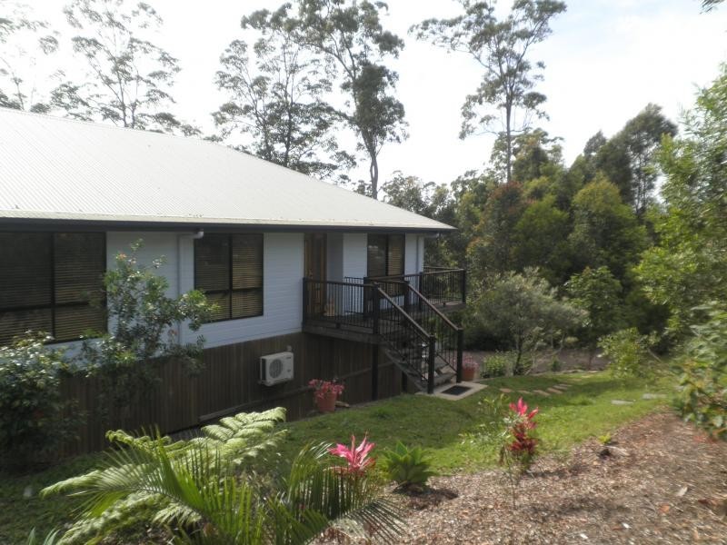 27 Leigha Place, Kureelpa QLD 4560