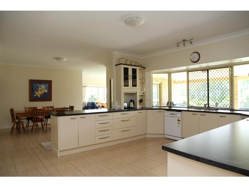 65 Spring Pasture Drive, Mapleton QLD 4560