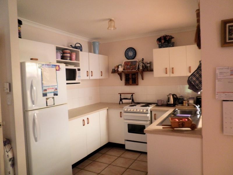 13 Rainbow Park Drive, Mapleton QLD 4560