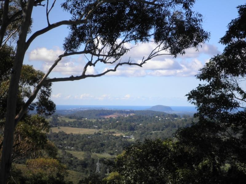 12 Lantana Lane, Mapleton QLD 4560