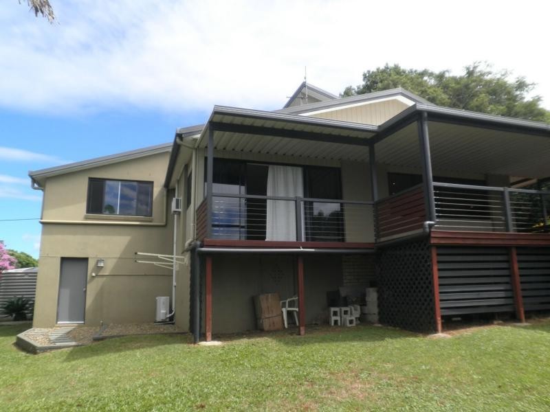 38 Post Office Road, Mapleton QLD 4560