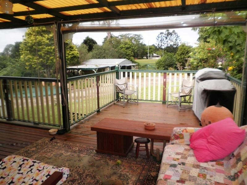 18 Azalea Street, Mapleton QLD 4560