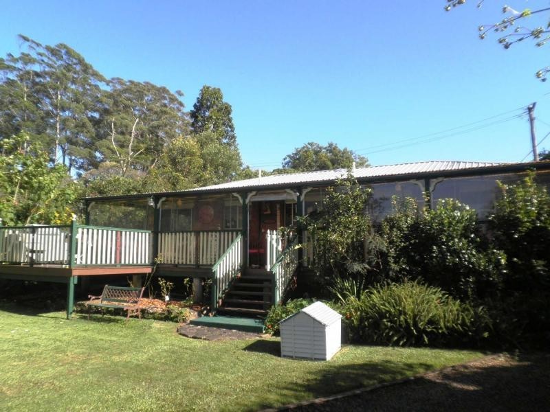 18 Azalea Street, Mapleton QLD 4560