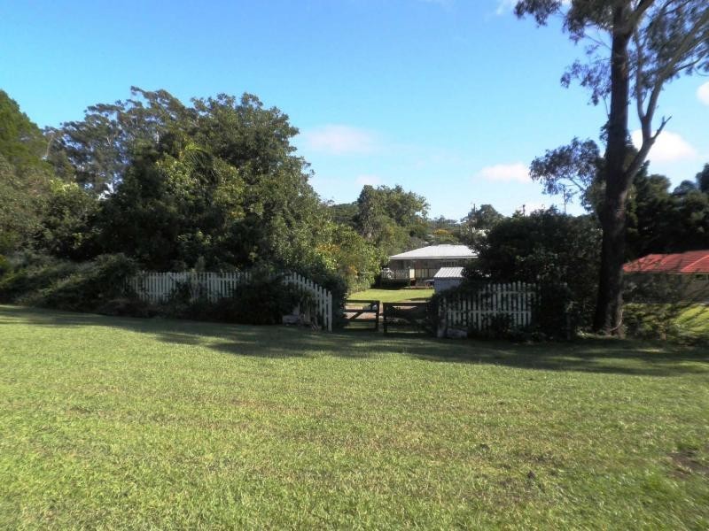 18 Azalea Street, Mapleton QLD 4560