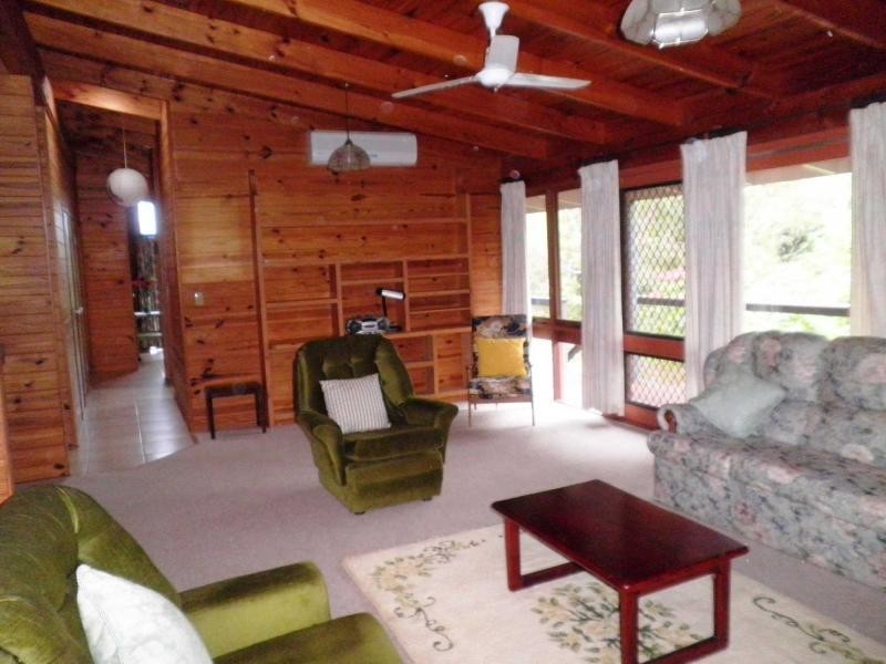 284 Flaxton Drive, Flaxton QLD 4560