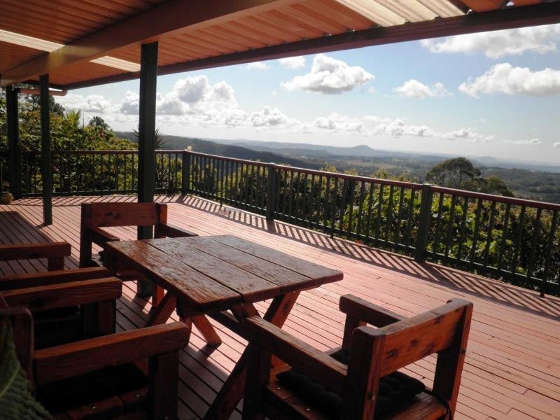 25 Flaxton Drive Road, Mapleton QLD 4560